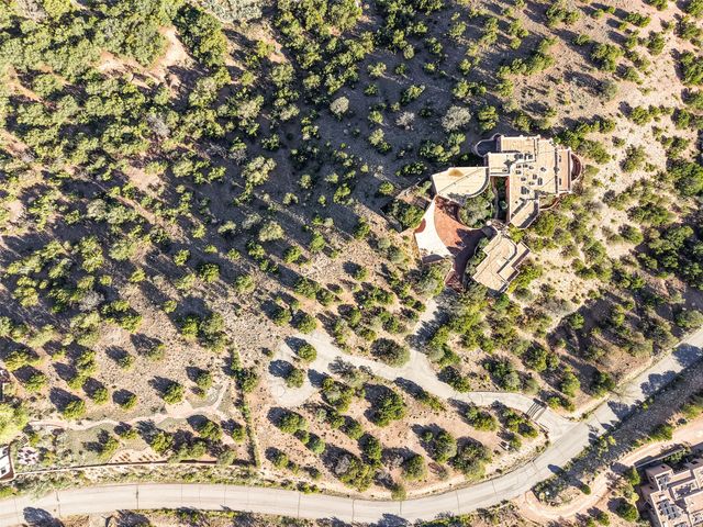142 Barranca Road, Santa Fe, NM 87501