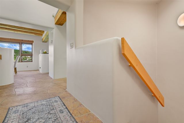 142 Barranca Road, Santa Fe, NM 87501