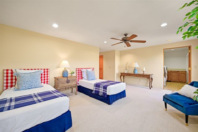 142 Barranca Road, Santa Fe, NM 87501