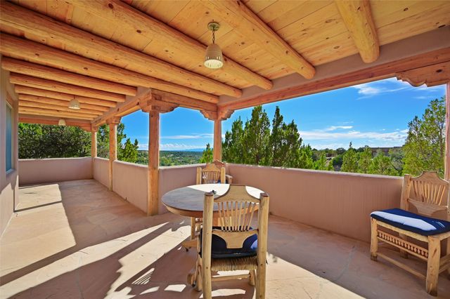 142 Barranca Road, Santa Fe, NM 87501