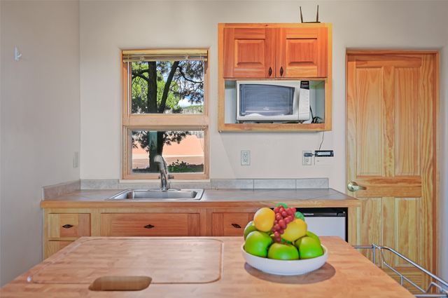 142 Barranca Road, Santa Fe, NM 87501