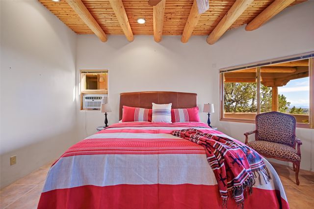 142 Barranca Road, Santa Fe, NM 87501