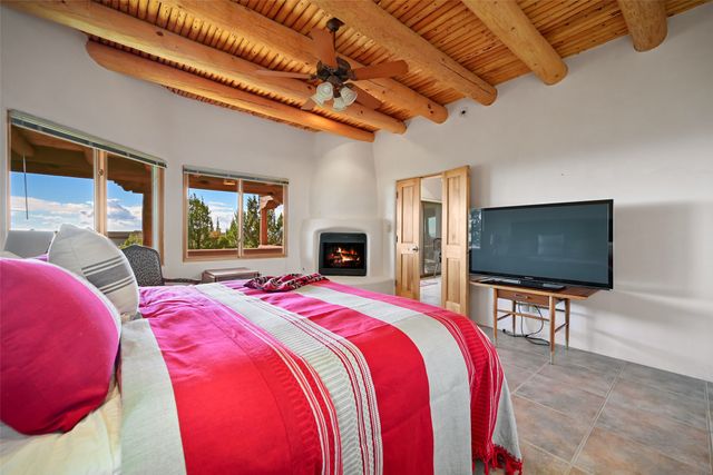 142 Barranca Road, Santa Fe, NM 87501