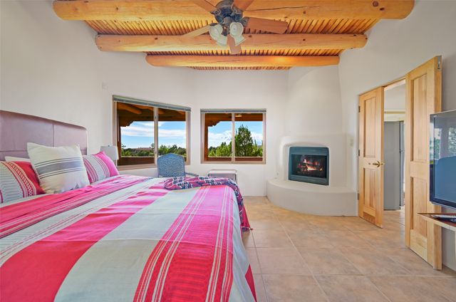 142 Barranca Road, Santa Fe, NM 87501