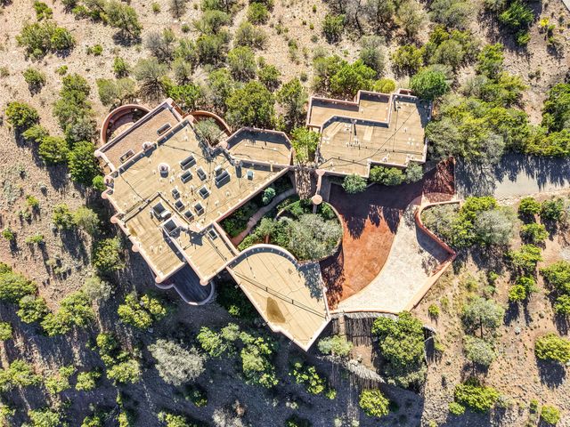 142 Barranca Road, Santa Fe, NM 87501