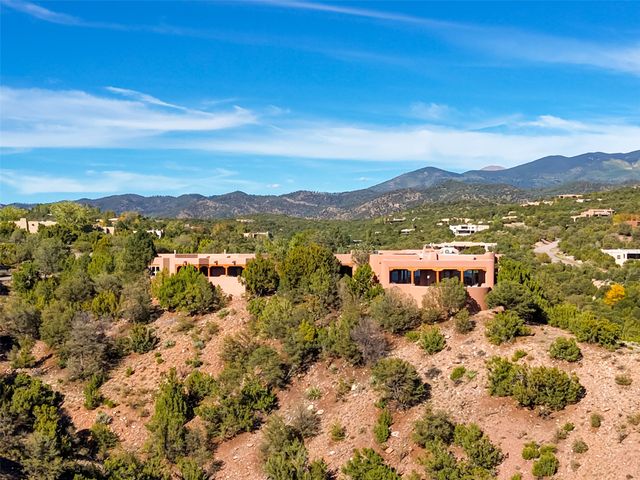 142 Barranca Road, Santa Fe, NM 87501
