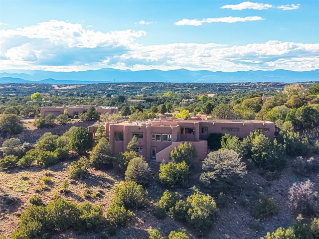 142 Barranca Road, Santa Fe, NM 87501
