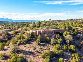 142 Barranca Road, Santa Fe, NM 87501