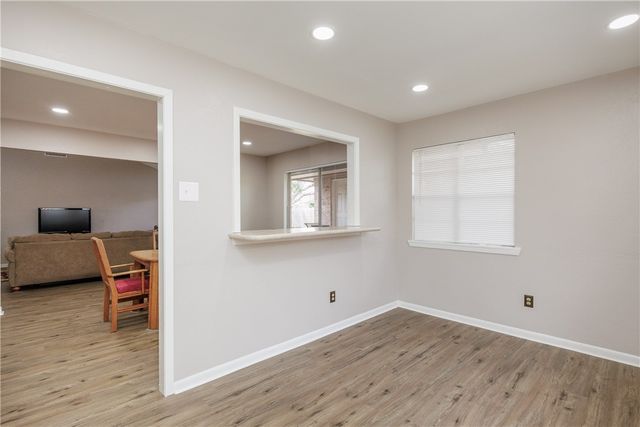 3101 Fair Oaks Dr, Corpus Christi, TX 78410