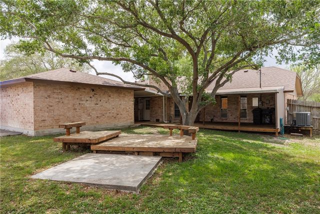 3101 Fair Oaks Dr, Corpus Christi, TX 78410