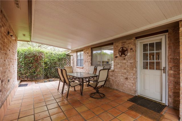 3101 Fair Oaks Dr, Corpus Christi, TX 78410