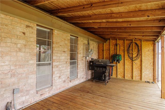 3101 Fair Oaks Dr, Corpus Christi, TX 78410