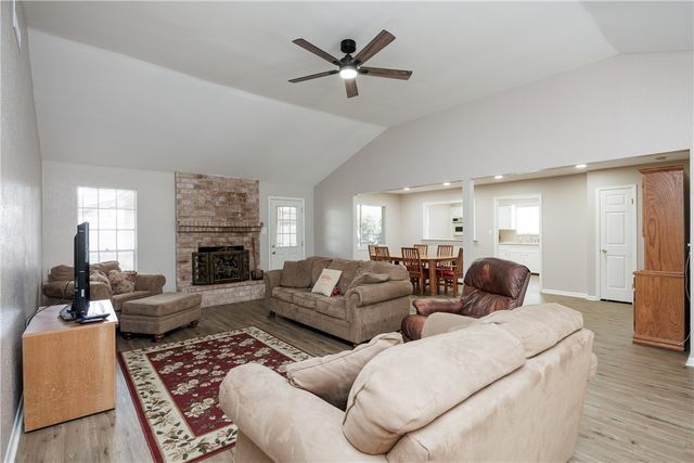 3101 Fair Oaks Dr, Corpus Christi, TX 78410