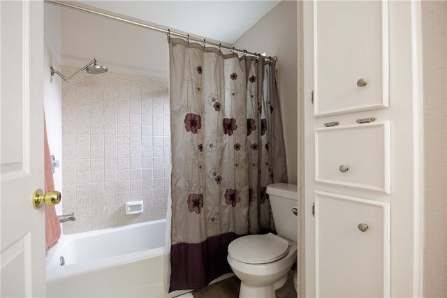 3101 Fair Oaks Dr, Corpus Christi, TX 78410