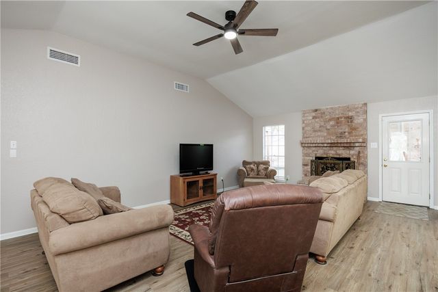 3101 Fair Oaks Dr, Corpus Christi, TX 78410