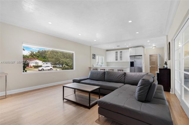 535 SW 39th Avenue, Miami, FL 33134