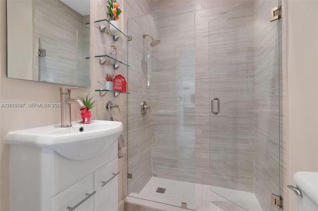 535 SW 39th Avenue, Miami, FL 33134