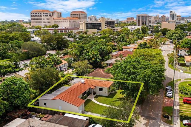 535 SW 39th Avenue, Miami, FL 33134
