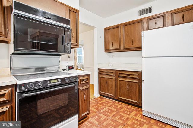 9470 DUNLOGGIN RD, Ellicott City, MD 21042