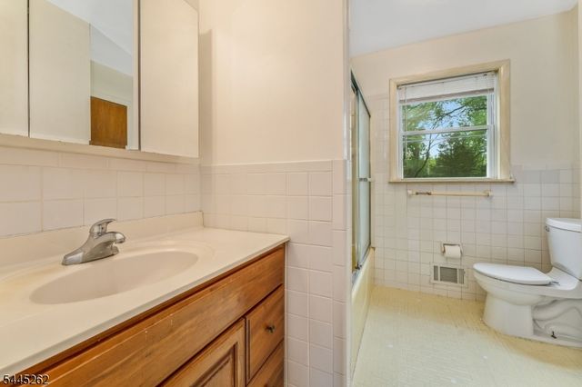 1065 Papen Rd, Bridgewater Twp., NJ 08807