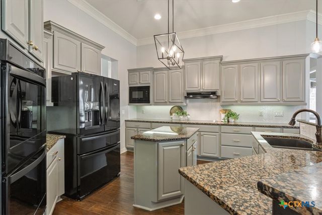 2205 High View Drive, Belton, TX 76513