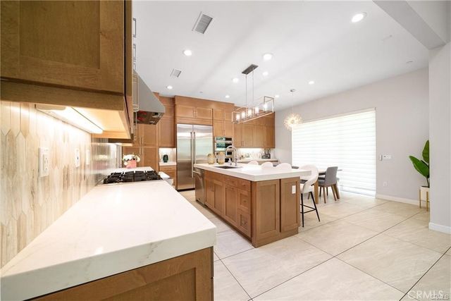 438 Sycamore Dr., Montebello, CA 90640