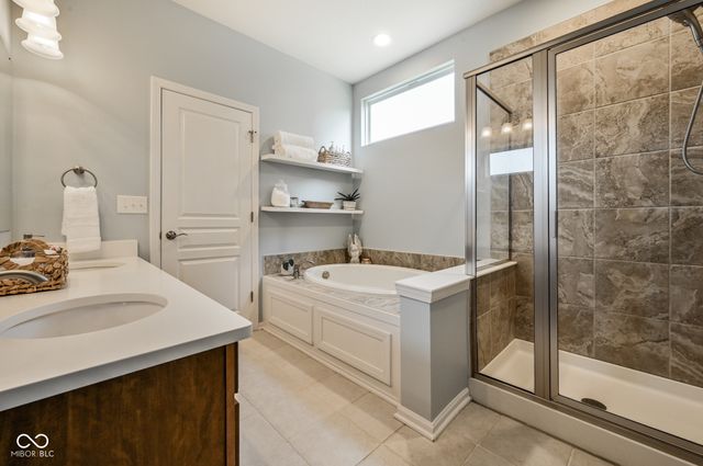 12556 Amber Star, Noblesville, IN 46060
