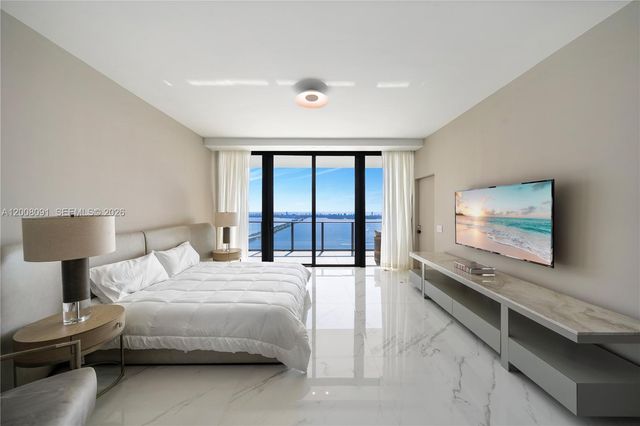 3131 NE 7th Ave PH5202, Miami, FL 33137