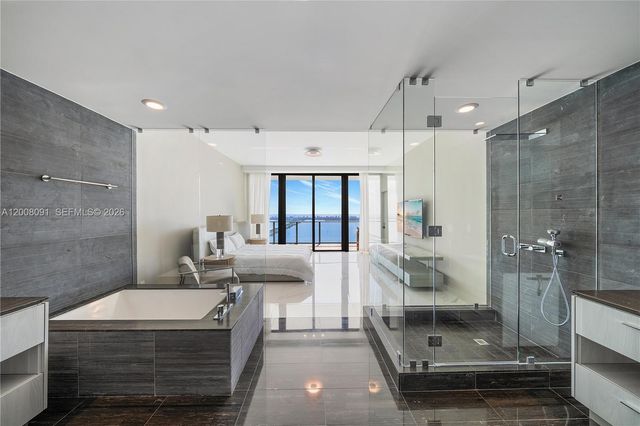 3131 NE 7th Ave PH5202, Miami, FL 33137