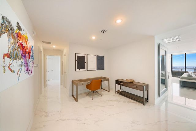 3131 NE 7th Ave PH5202, Miami, FL 33137