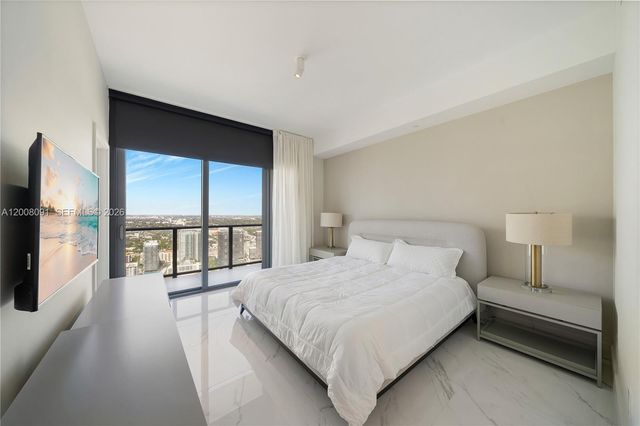 3131 NE 7th Ave PH5202, Miami, FL 33137