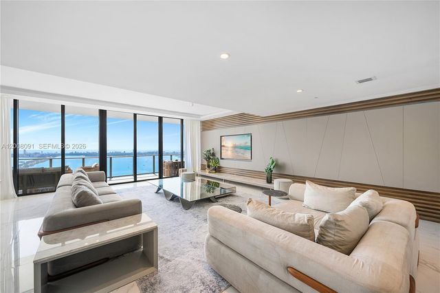 3131 NE 7th Ave PH5202, Miami, FL 33137