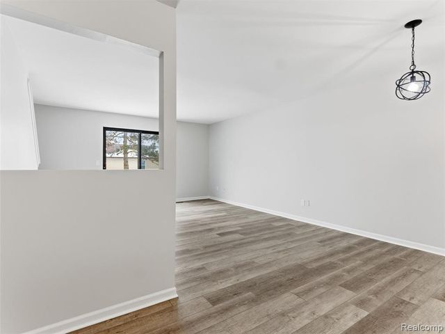 25927 New Forest Court, New Baltimore, MI 48051