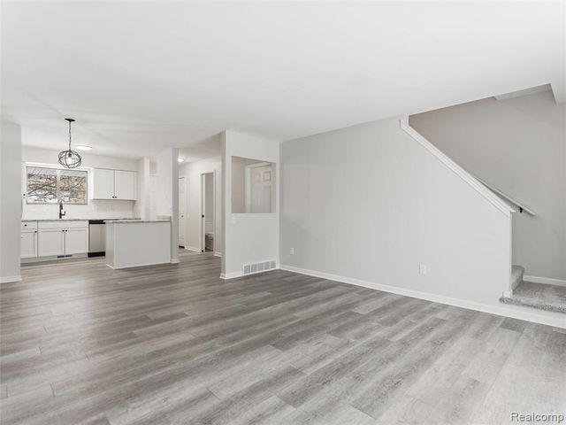 25927 New Forest Court, New Baltimore, MI 48051