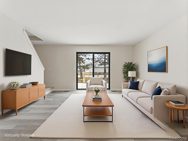 25927 New Forest Court, New Baltimore, MI 48051