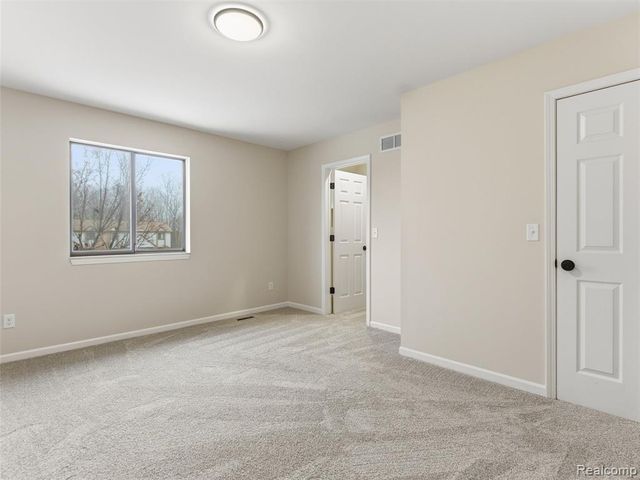 25927 New Forest Court, New Baltimore, MI 48051