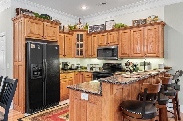 1724 Watercrest Way, Young Harris, GA 30582