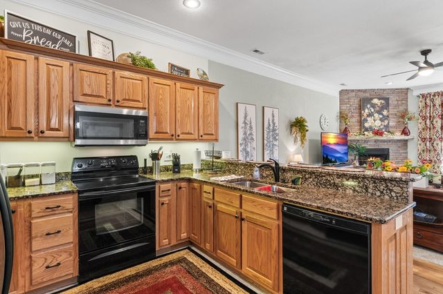 1724 Watercrest Way, Young Harris, GA 30582