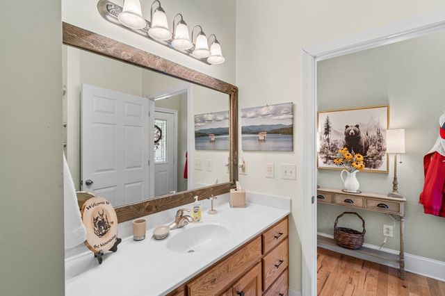 1724 Watercrest Way, Young Harris, GA 30582