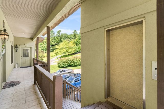 1724 Watercrest Way, Young Harris, GA 30582