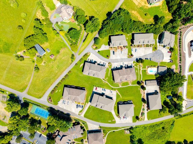 1724 Watercrest Way, Young Harris, GA 30582