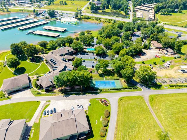 1724 Watercrest Way, Young Harris, GA 30582