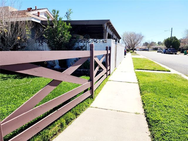 45428 13th W, Lancaster, CA 93534