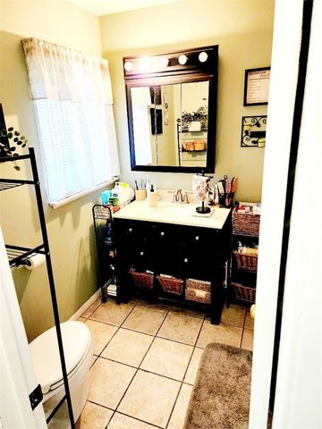 45428 13th W, Lancaster, CA 93534