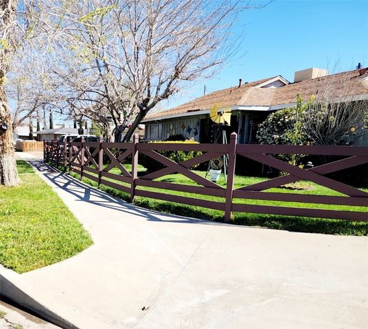 45428 13th W, Lancaster, CA 93534