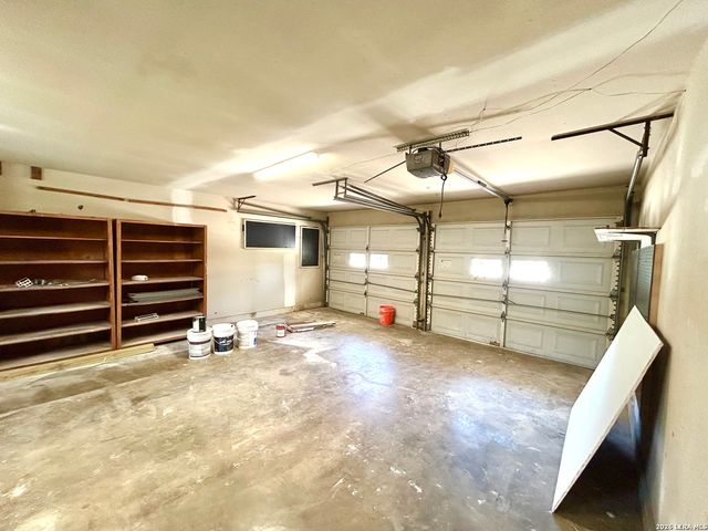 116 Roundtree, Schertz, TX 78154