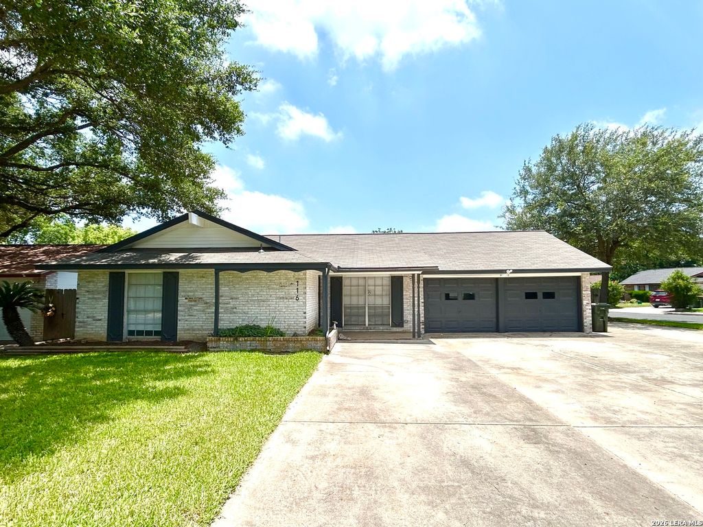 116 Roundtree, Schertz, TX 78154