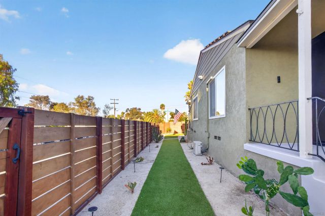 4992-4994 Comanche Drive, La Mesa, CA 91942