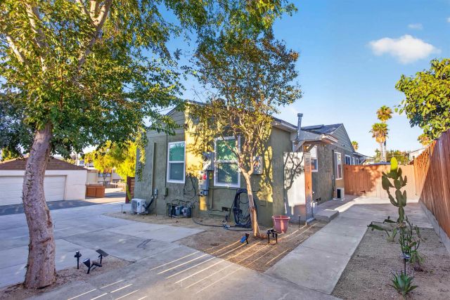 4992-4994 Comanche Drive, La Mesa, CA 91942