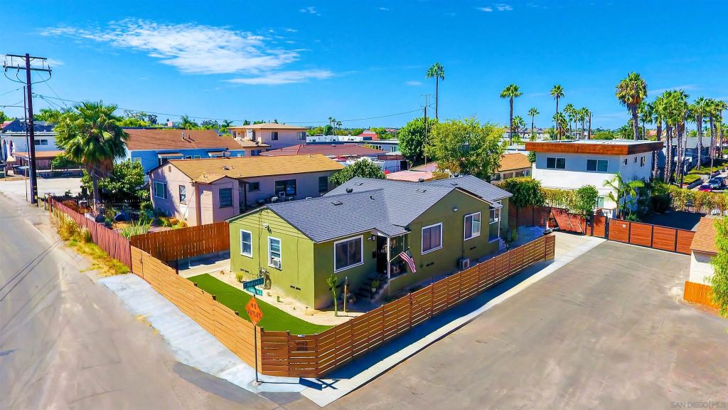 4992-4994 Comanche Drive, La Mesa, CA 91942